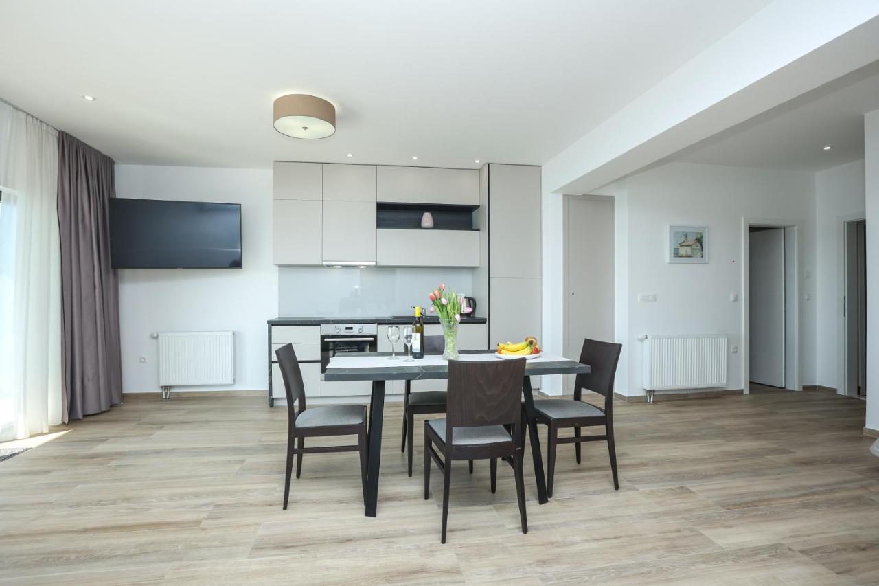 Apartments Melissa วรซี ภายนอก รูปภาพ