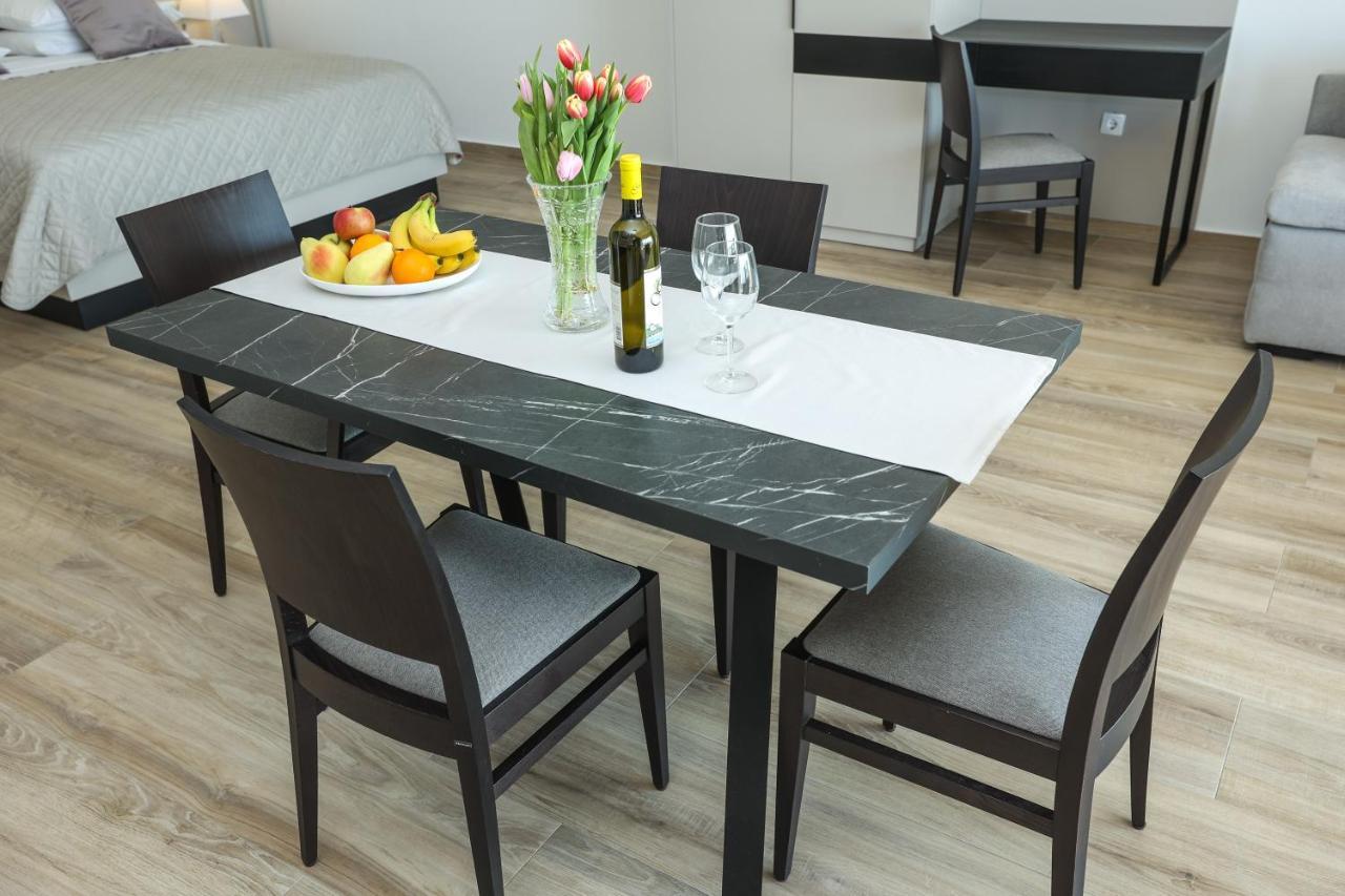 Apartments Melissa วรซี ภายนอก รูปภาพ